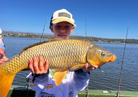 pescando carpas en el Dique San Roque