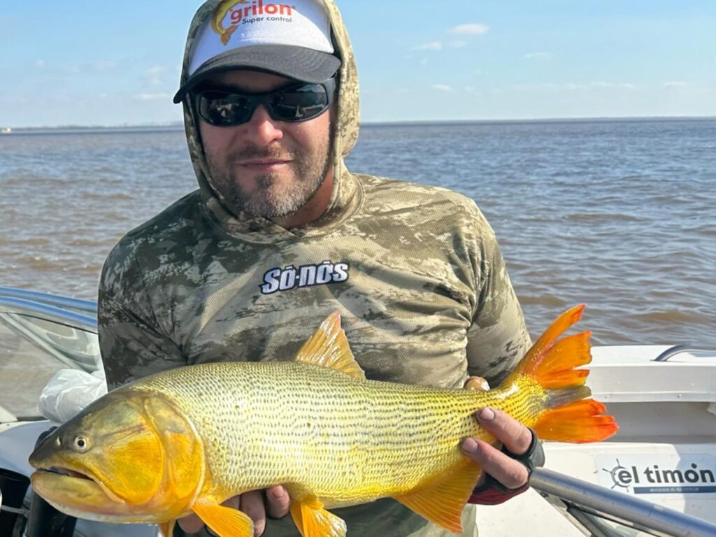 pesca de dorados e Uruguay