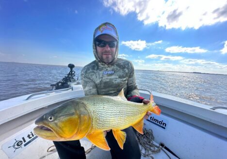 pesca de dorados e Uruguay